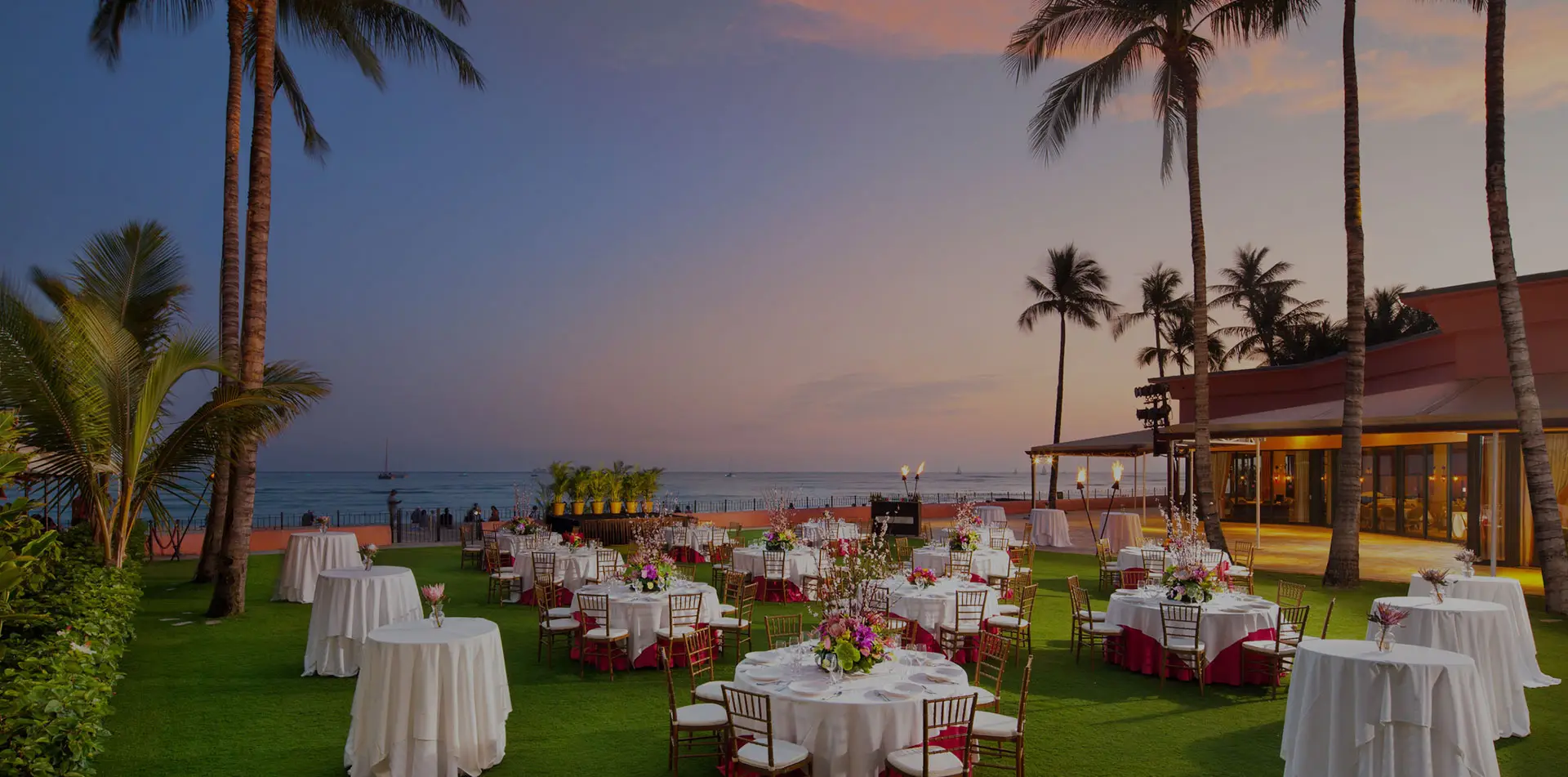 画像:THE ROYAL HAWAIIAN WEDDING